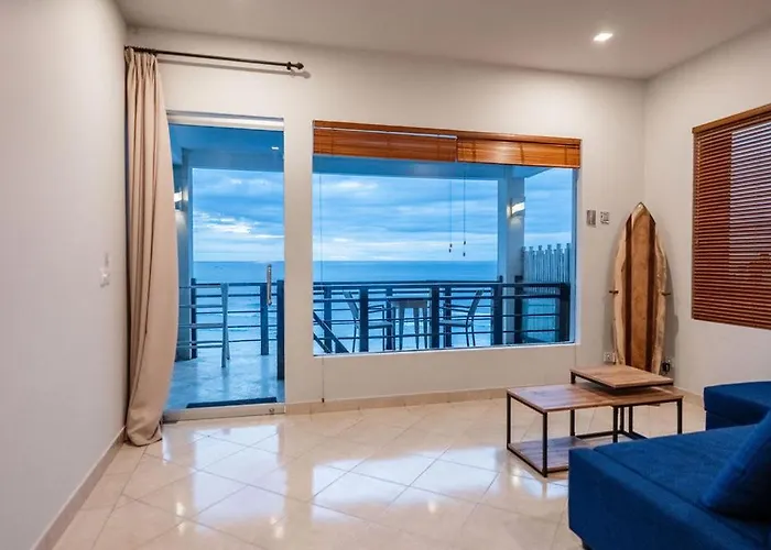 Cliff - 1 Br *